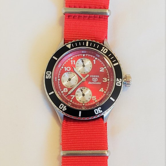 Fossil Red Wrap Watch - Picture 2 of 4